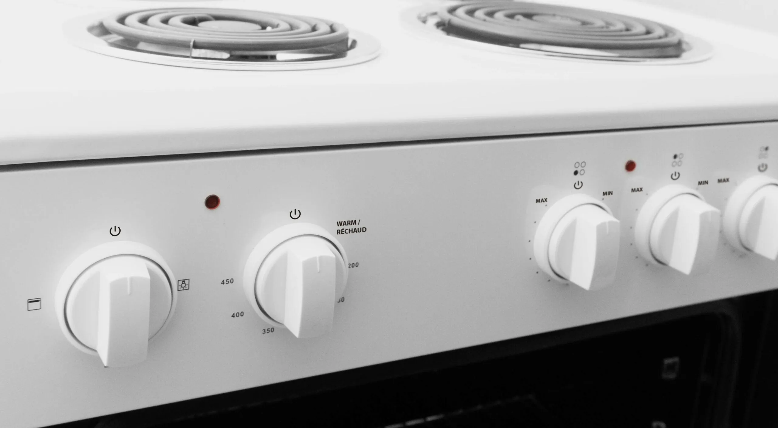 Danby DERM240WC 24″ Wide Electric Range in White